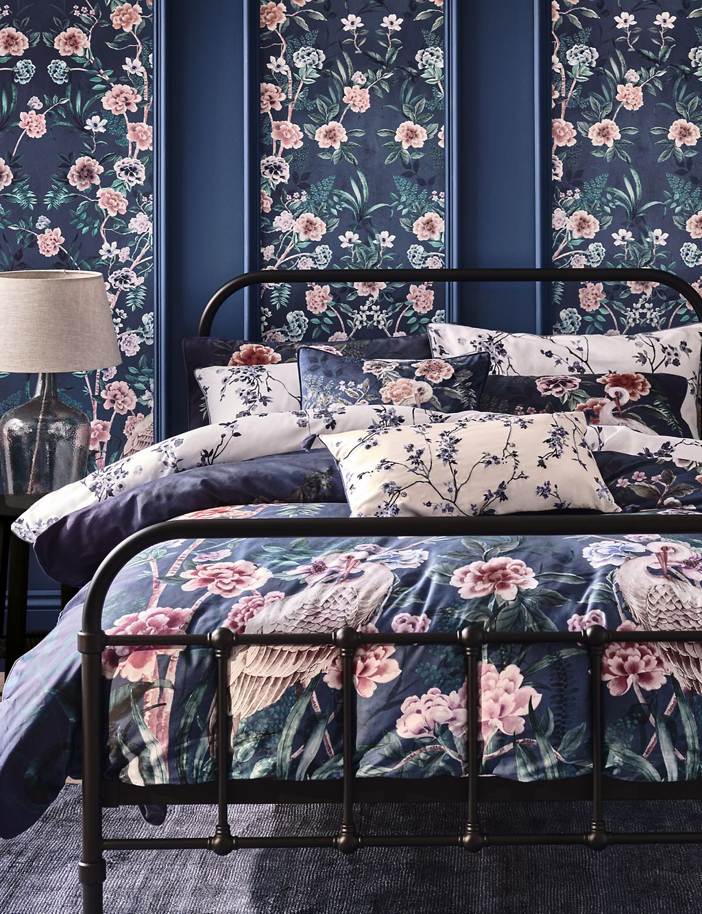 Flora Chinoiserie Sateen Bedding Set 4 of 4