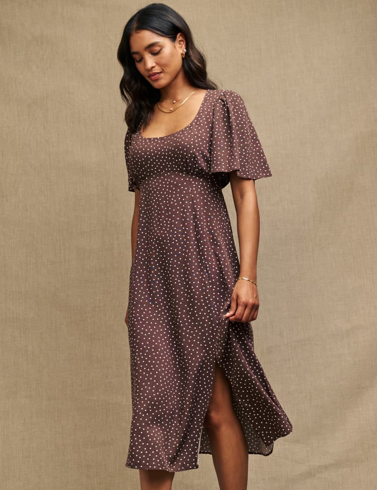 Midi tea online dress with sleeves