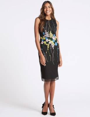 Floral embroidered bodycon outlet dress