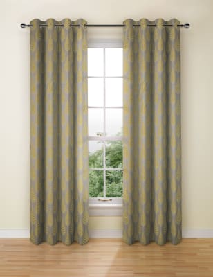 Floral Eyelet Curtains M S