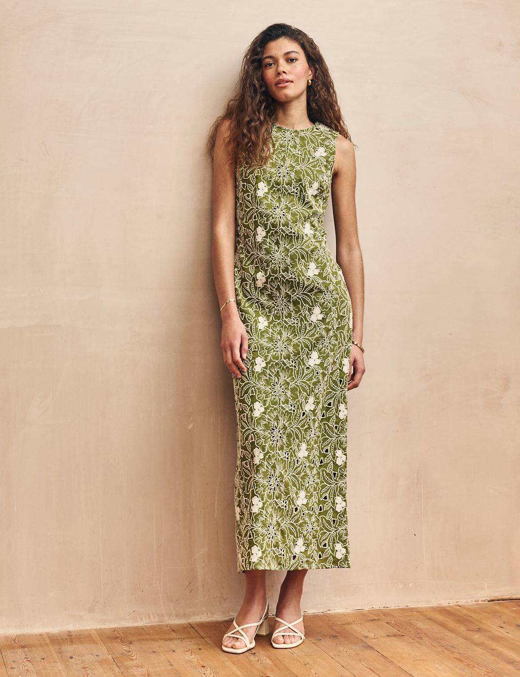Floral Maxi Bodycon Dress with Linen 3 of 4