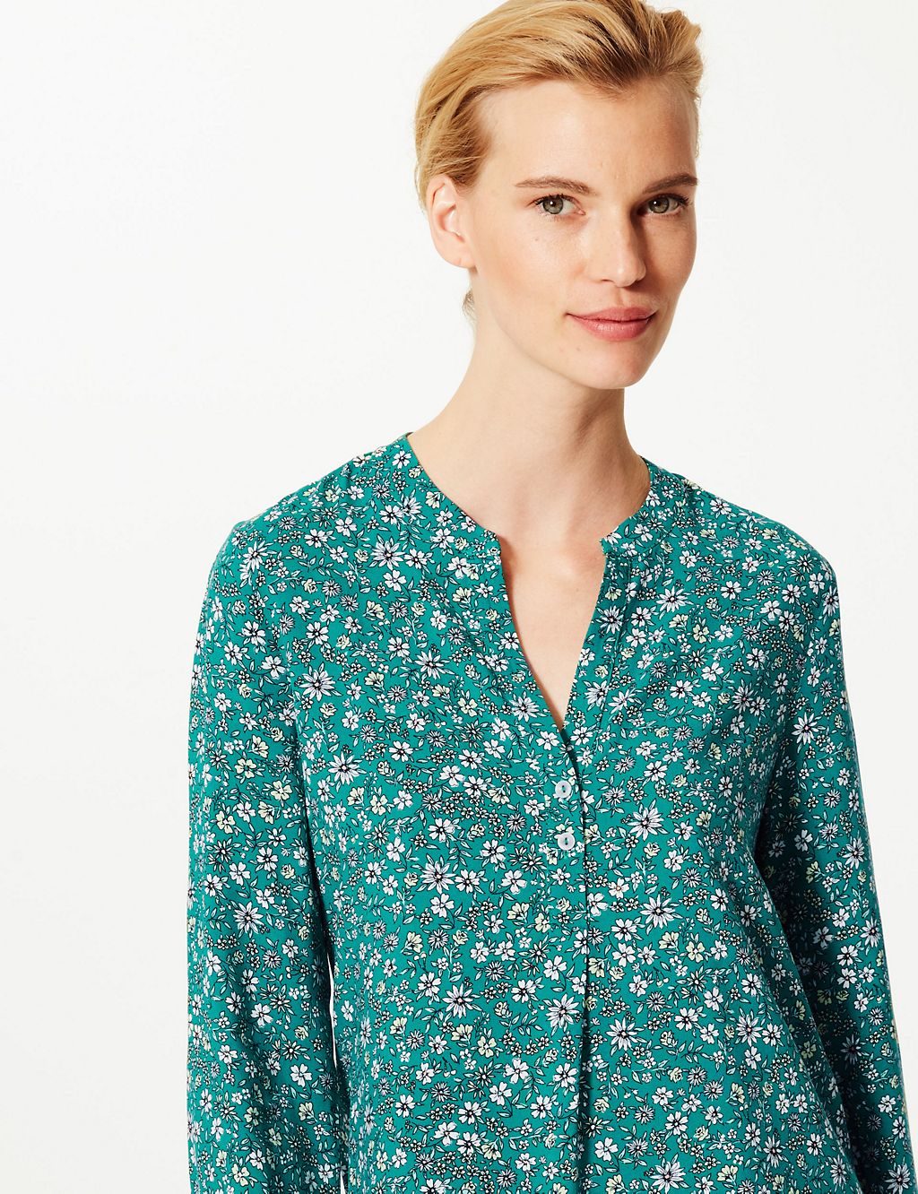 Floral Print Button Detailed Blouse 2 of 4