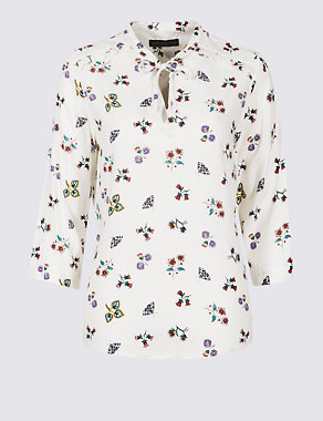 Floral Print Notch Neck ¾ Sleeve Blouse Image 2 of 5