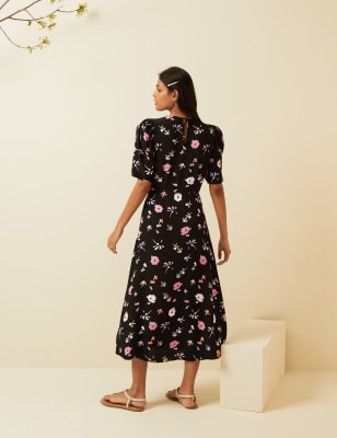 Black floral best sale tea dress