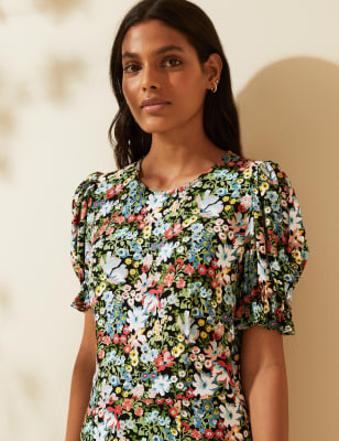 Floral puff outlet sleeve midi dress