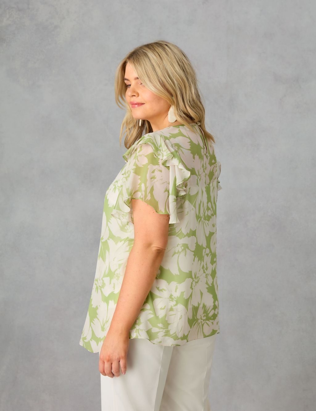 Floral Round Neck Ruffle Sleeve Blouse 2 of 3