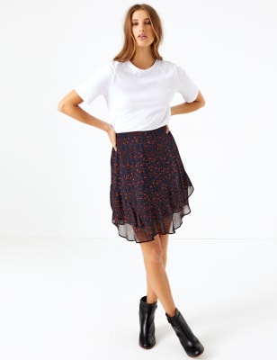 Mini ruffle hem outlet skirt