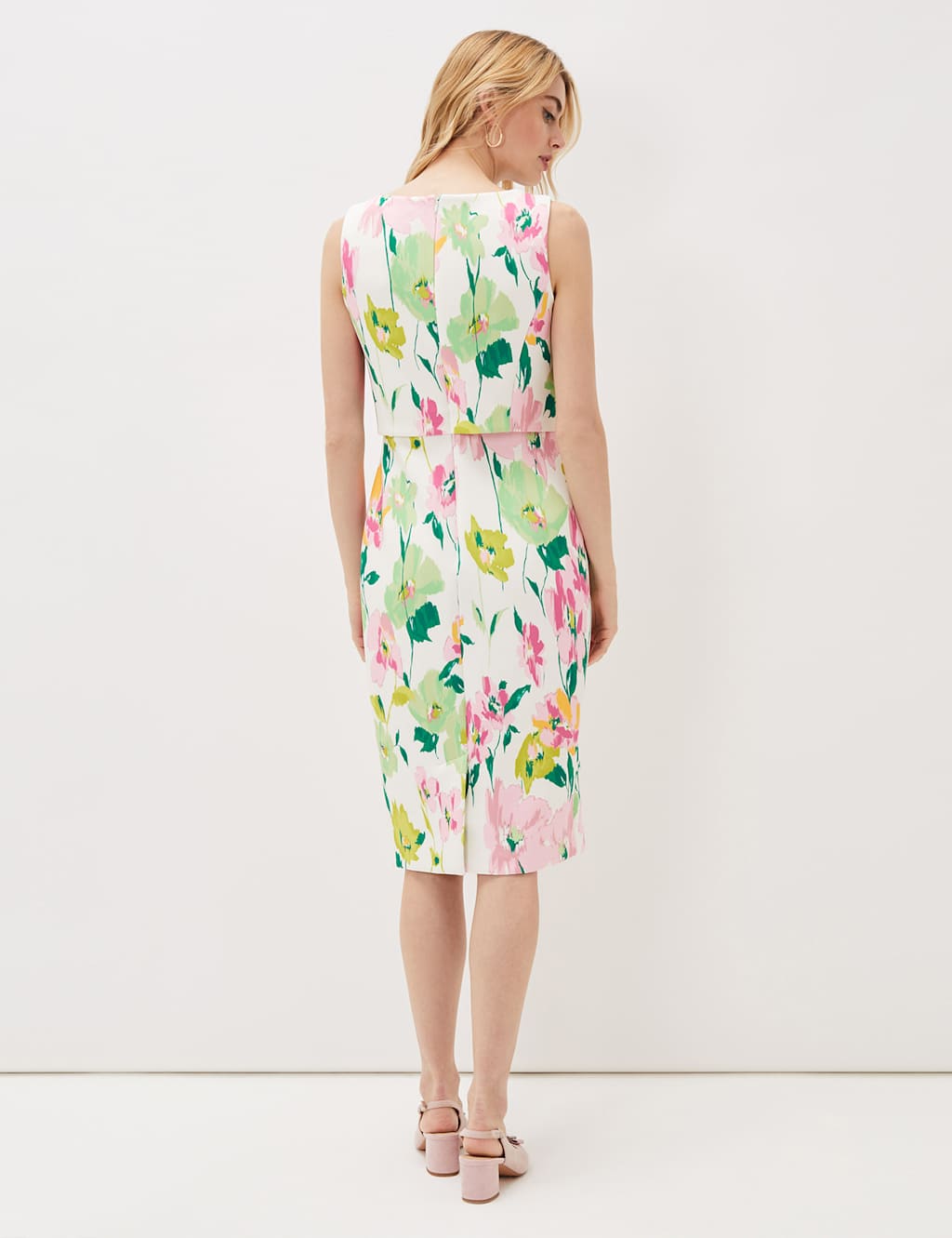 Floral Sleeveless Knee Length Shift Dress 2 of 3