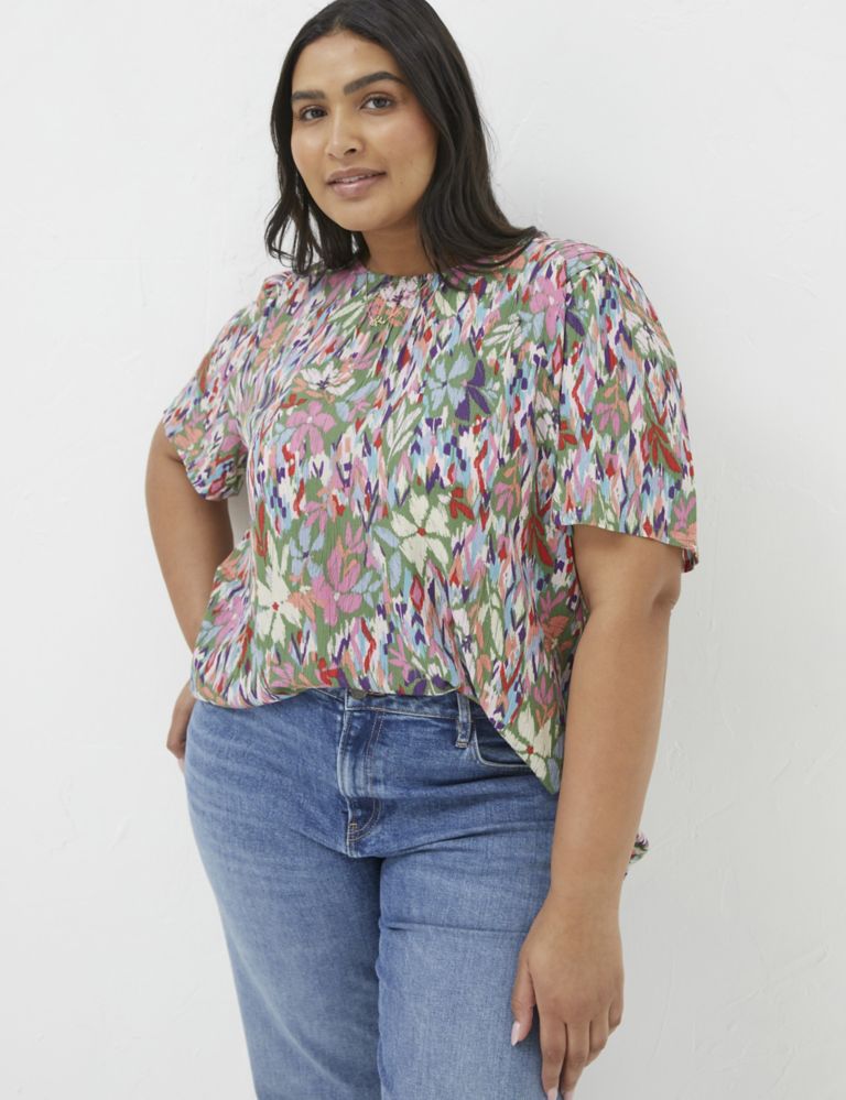 Floral Textured Round Neck Blouse 1 of 6