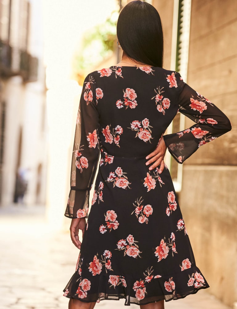 Floral V-Neck Knee Length Wrap Dress 2 of 5