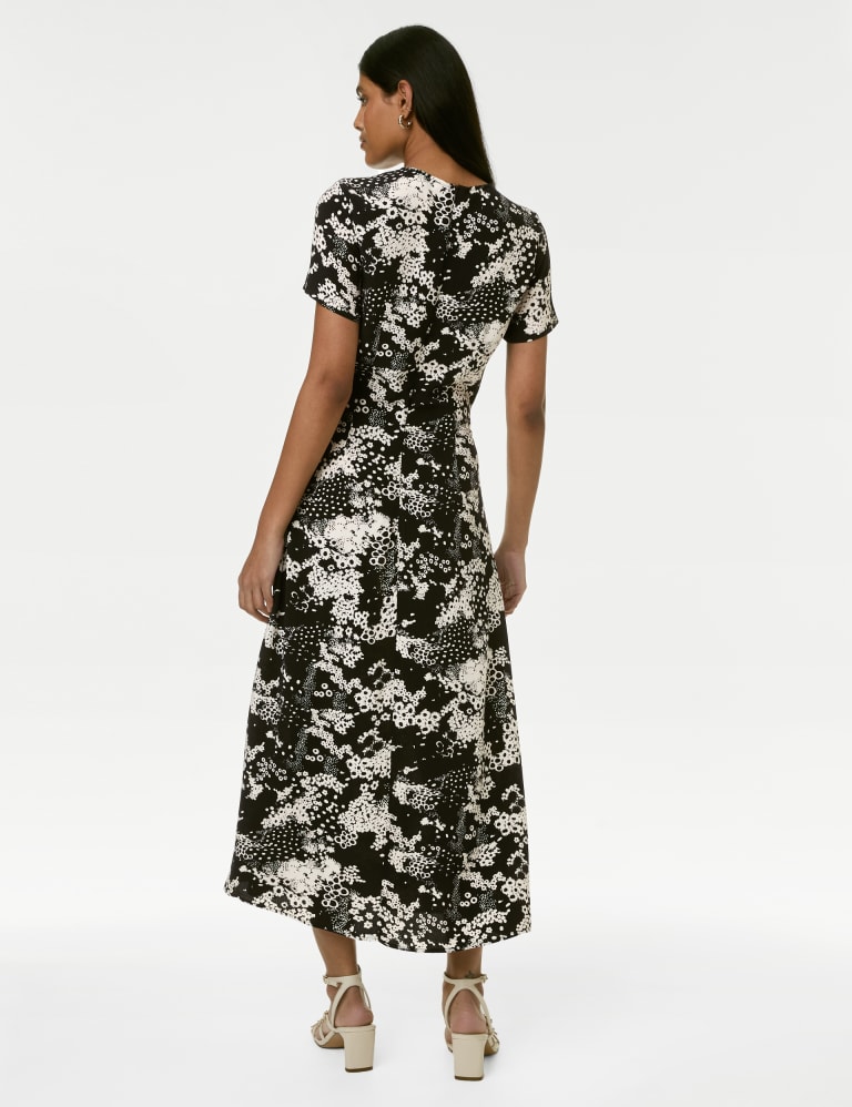 Floral V-Neck Midaxi Tea Dress 5 of 5