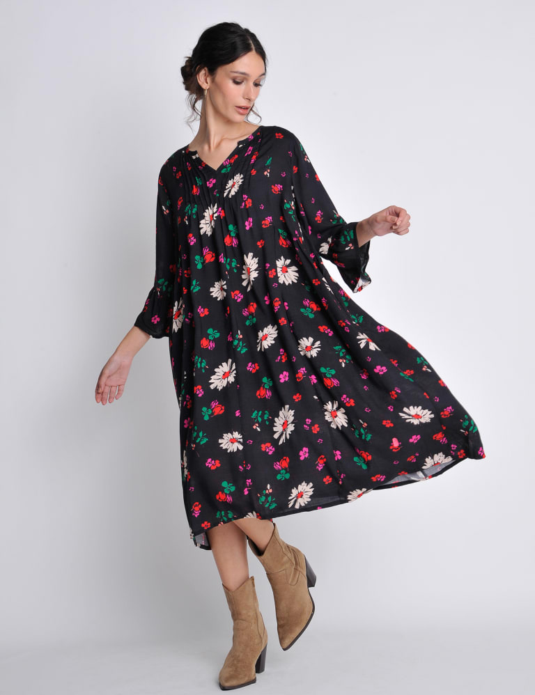Floral V Neck Pintuck Midi Swing Dress Burgs M S