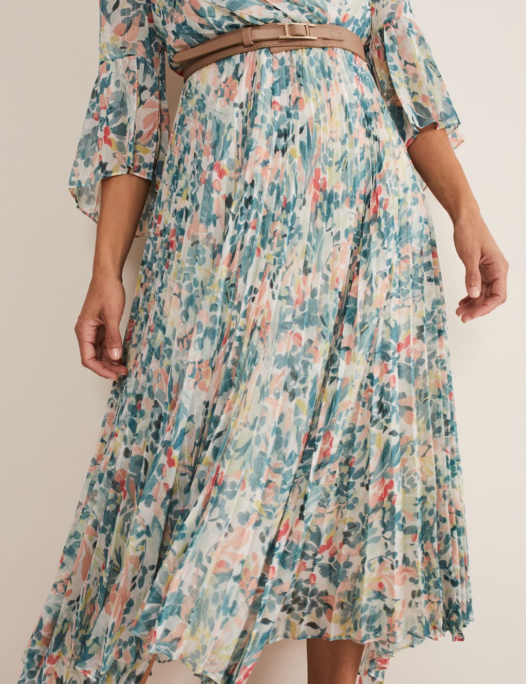 Floral V-Neck Pleated Midi Tea Dress 2 of 5