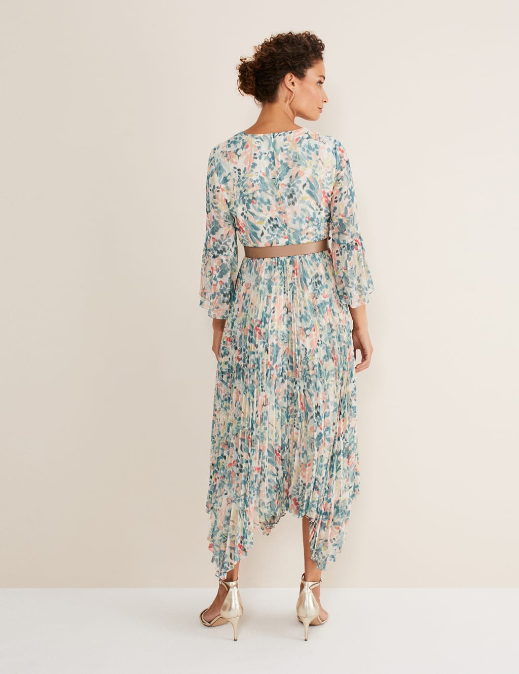 Floral V-Neck Pleated Midi Tea Dress 5 of 5