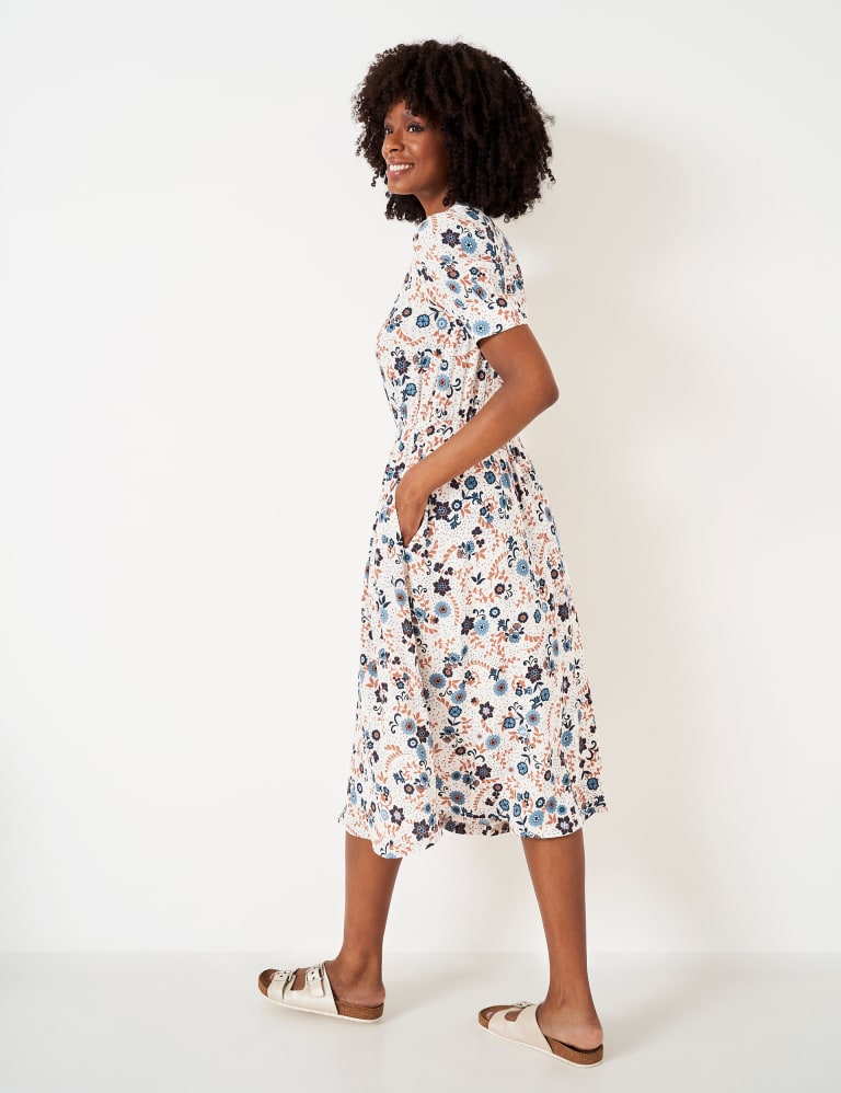 Floral tea best sale dresses with sleeves