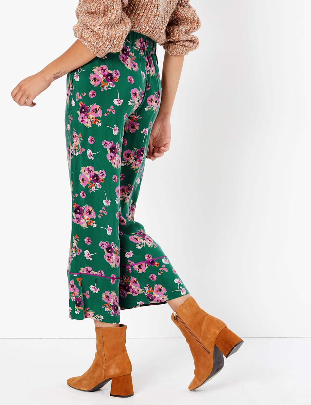 Floral Wide Leg Cropped Trousers 3 of 5