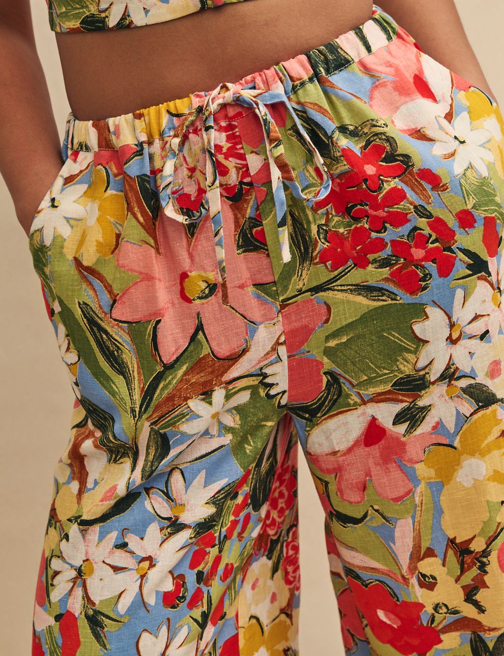 Floral Wide Leg Trousers with Linen 4 of 5