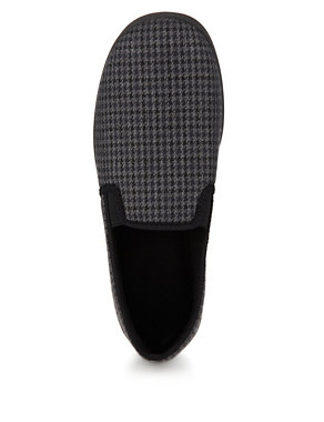 Freshfeet™ Slip-On Slippers with Silver Technology Image 2 of 5