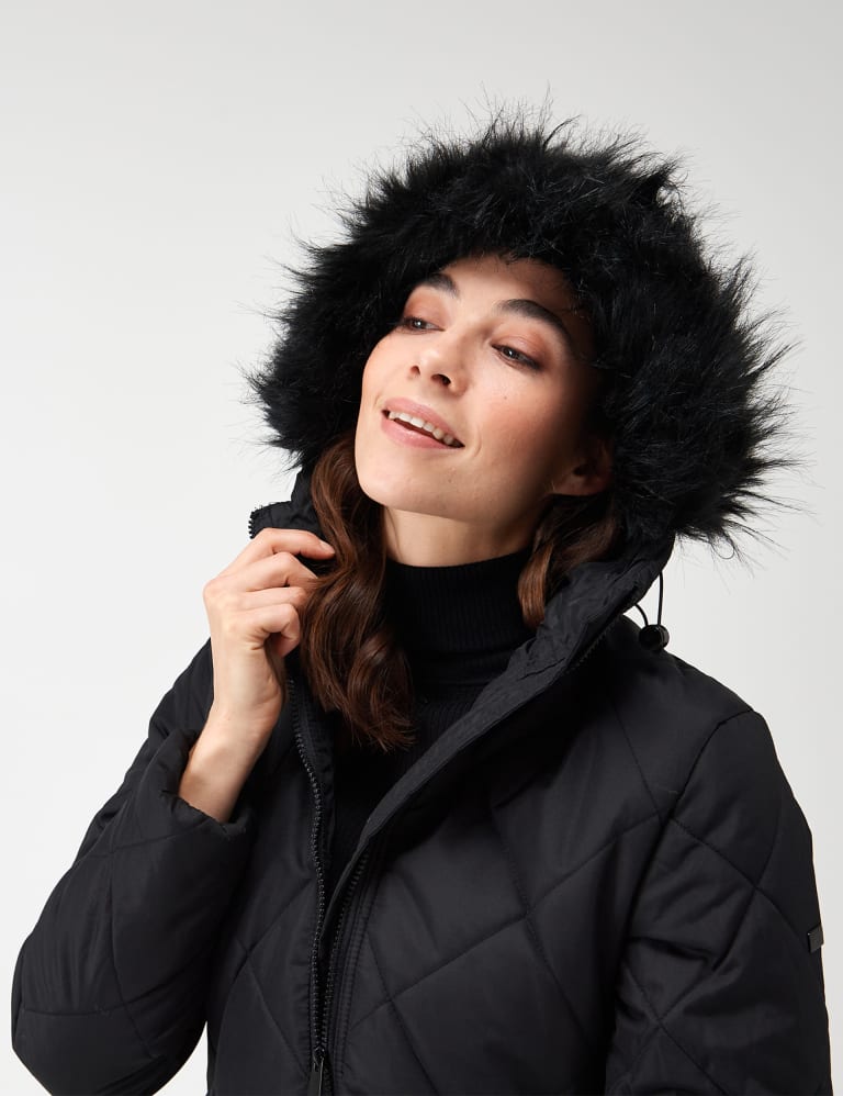 Micro touch water store resistant quilted jacket