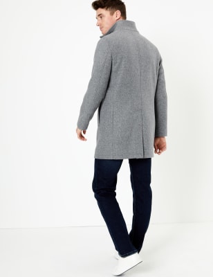 Funnel neck outlet overcoat