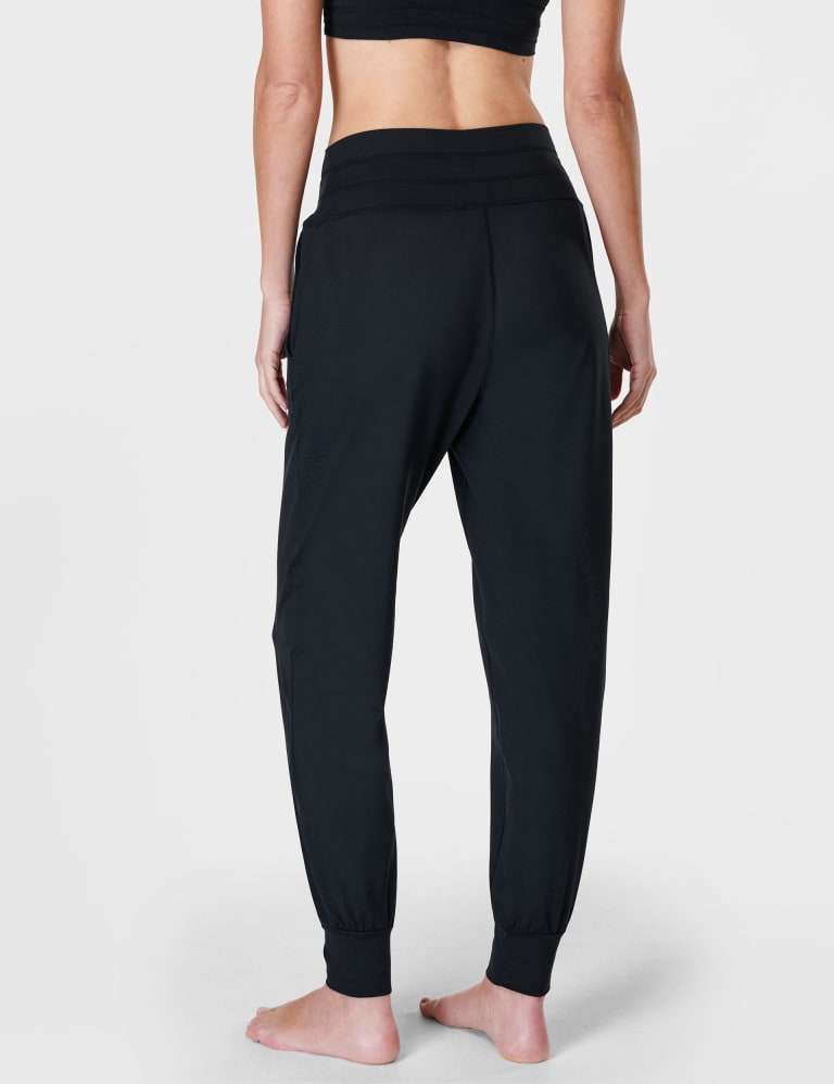 Cuffed yoga pants sales
