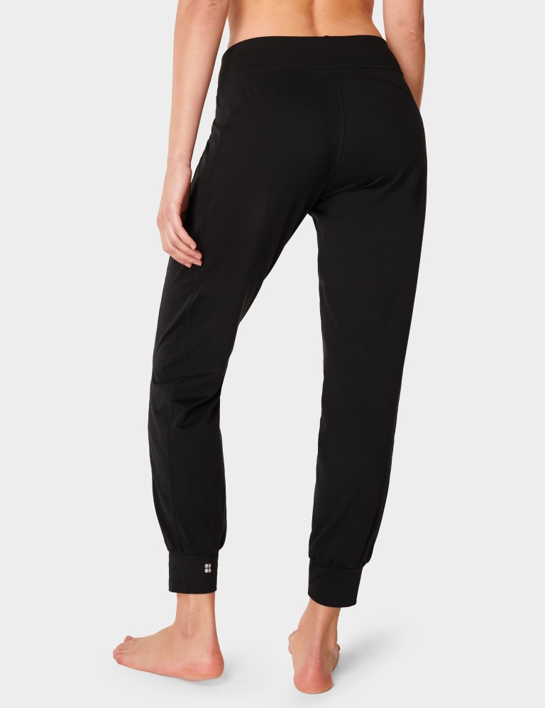 Sweaty Betty Gary Cropped Yoga Pants  Sweaty betty, Trousers women,  Cropped yoga pants