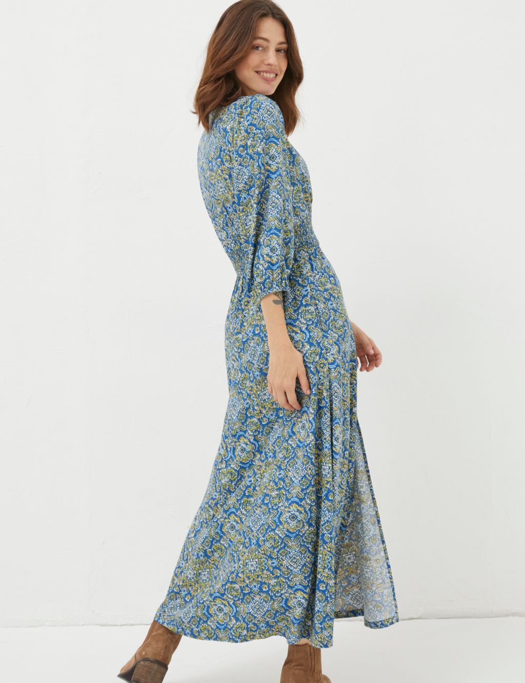 Geometric V-Neck Shirred Midi Waisted Dress 2 of 7