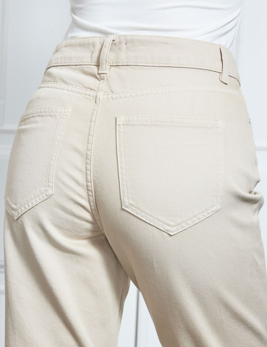 Girlfriend High Waisted Jeans 5 of 5