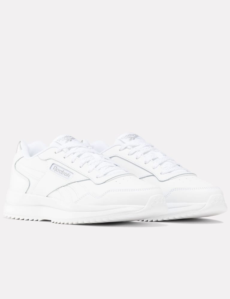 M&s reebok opening hours clearance