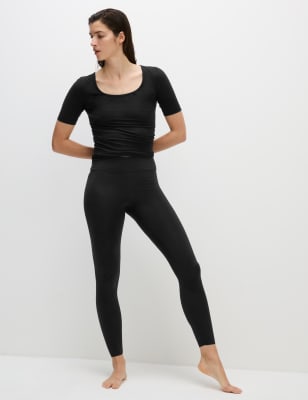 Mossimo black hotsell yoga pants