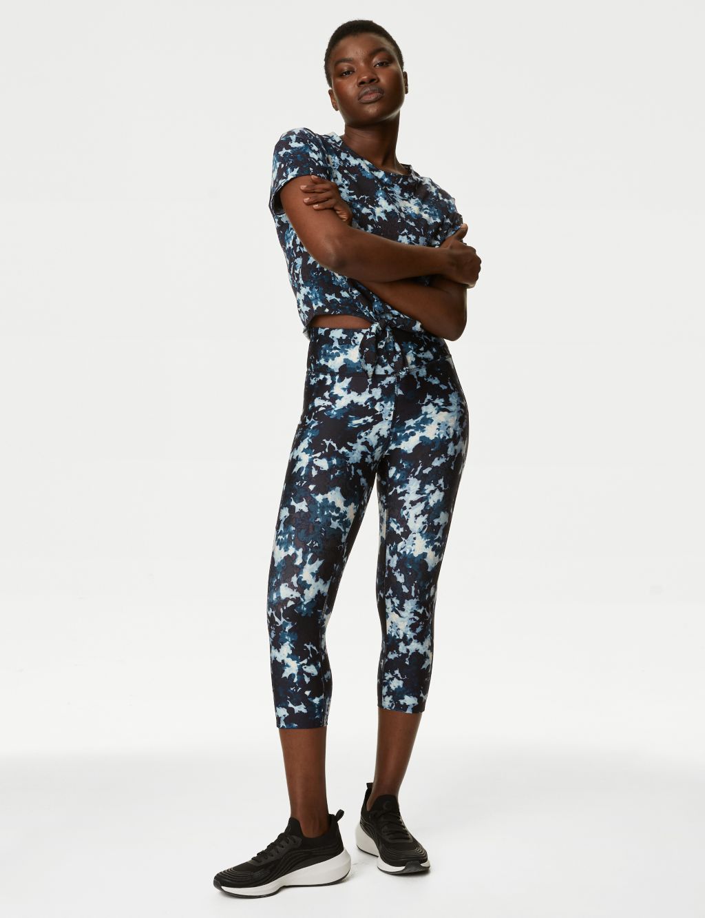 Go Move Printed Cropped Gym Leggings 3 of 6