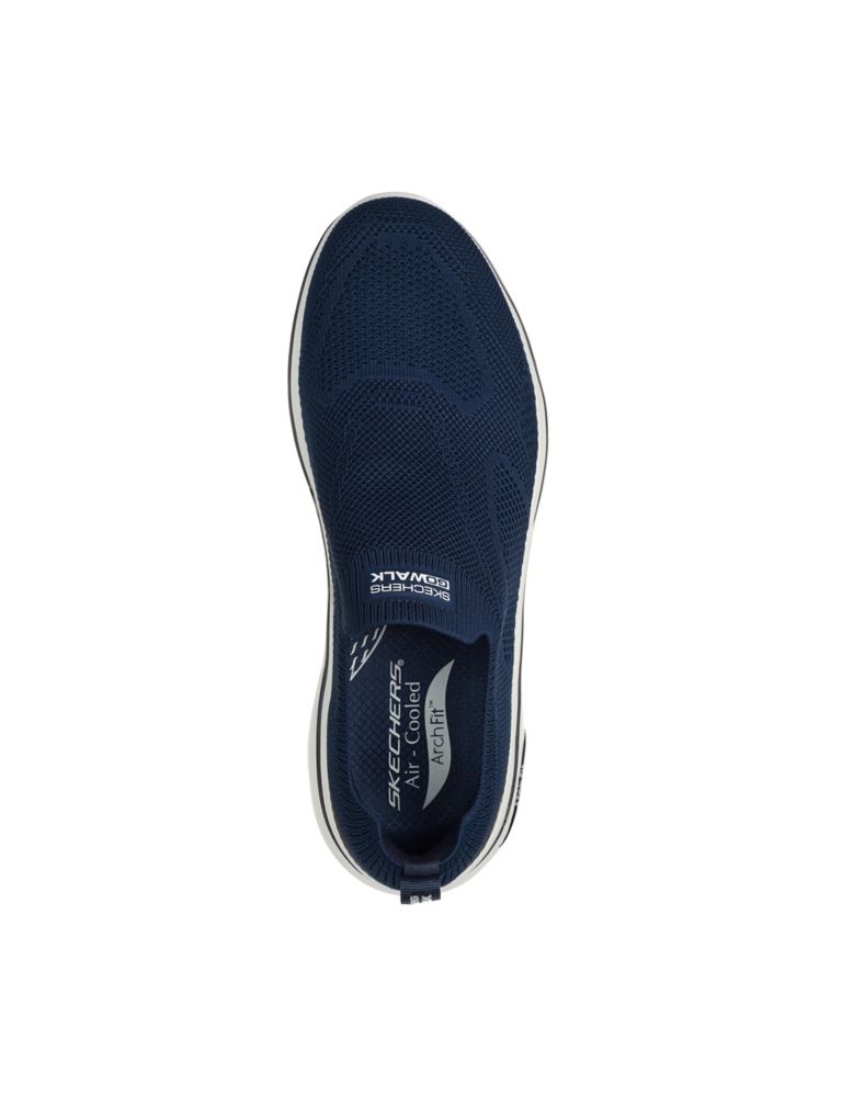 Go Walk Arch Fit 2.0 Slip-On Trainers 3 of 4