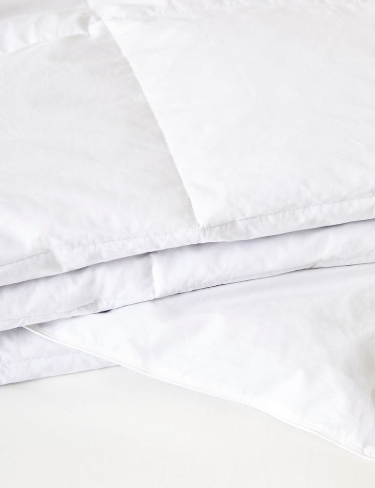 Goose Feather & Down 4.5 Tog Duvet 4 of 6
