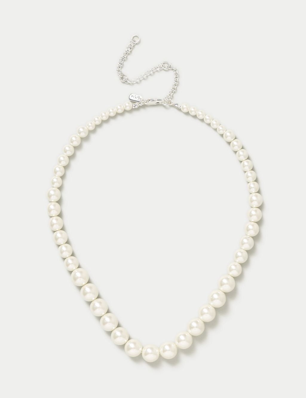 Graduated Pearl Necklace 1 of 2