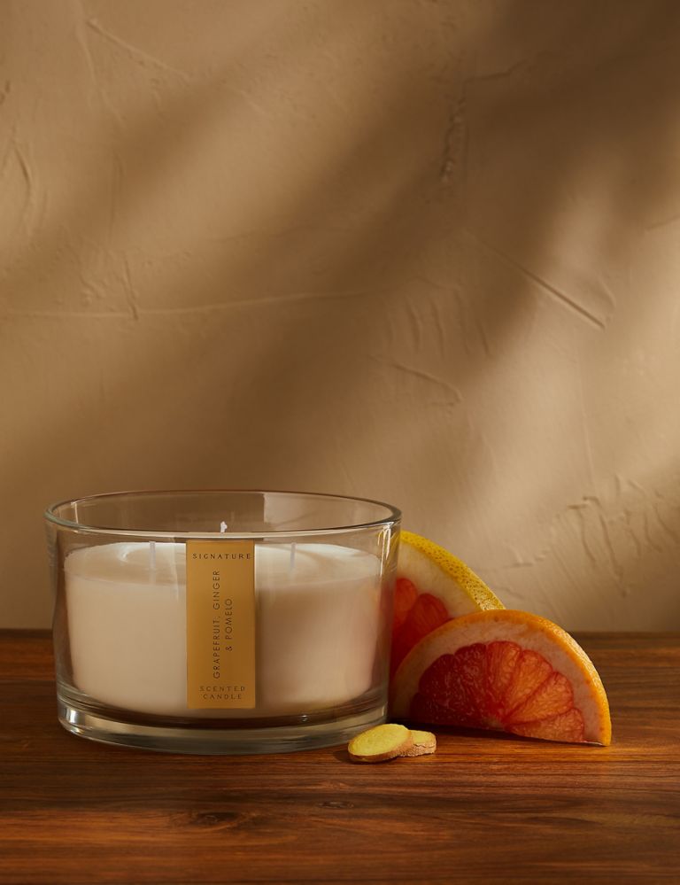Grapefruit, Ginger & Pomelo Candle 2 of 6