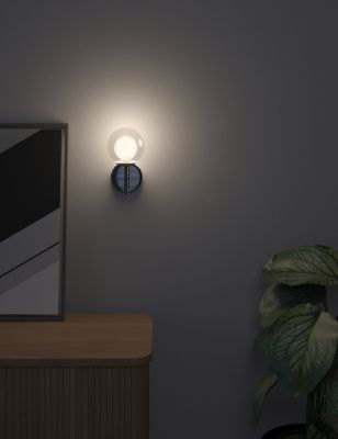 Luna LED Wall Light