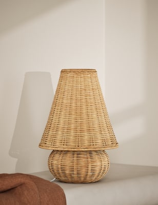 Amie Table Lamp