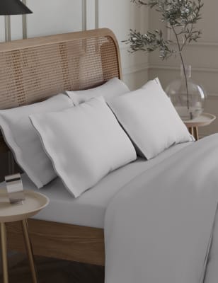 

M&S Collection Pack de 2 fundas de almohada de algodón egipcio de 230 hilos - Blanco, Blanco