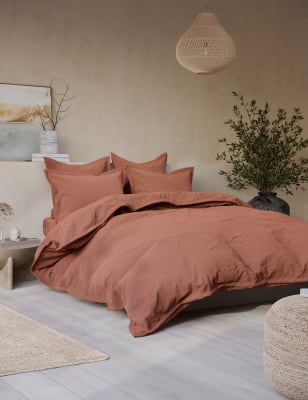 

M&S X Fired Earth Pack de 2 fundas de almohada cuadradas de algodón lavado - Rojo Pompeya, Rojo Pompeya