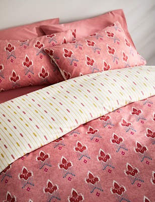 Geometric Bedding Sets