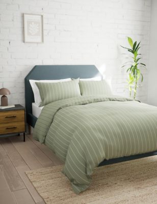 M&S Cotton Rich Narrow Striped Bedding Set - 6FT - Soft Green, Soft Green