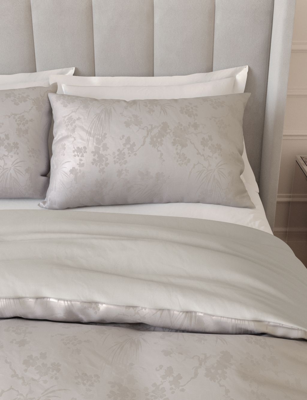 Pure Cotton Jacquard Blossom Bedding Set image 3