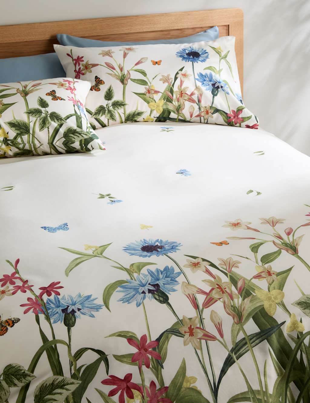 Pure Cotton Floral Bedding Set image 1