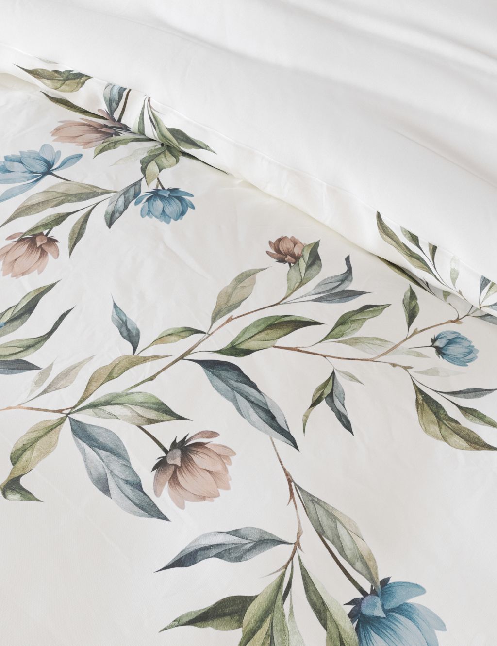 Pure Cotton Floral Bedding Set image 3