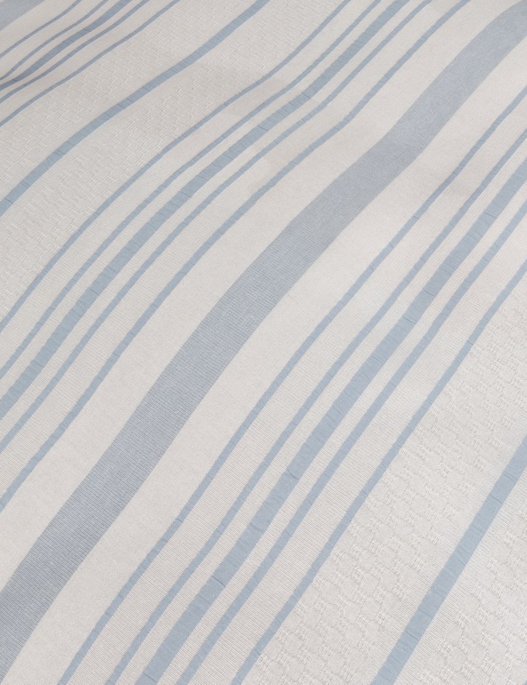 Pure Cotton Striped Bedding Set image 3