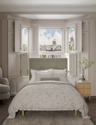 M&S Darya Bird Jacquard Bedding Set - 6FT - Silver Grey, Silver Grey
