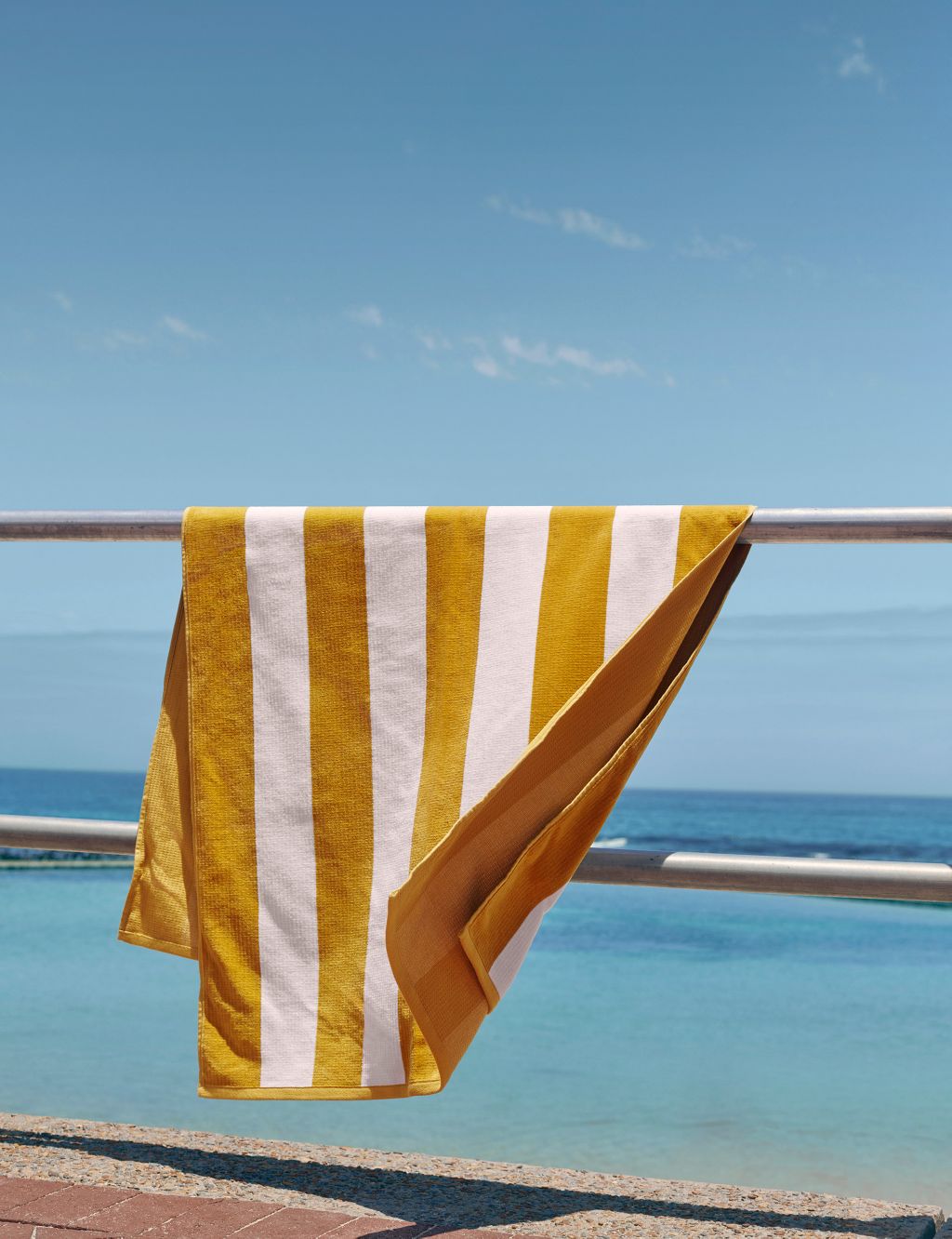Pure Cotton Sand Resistant Striped Beach Towel image 2