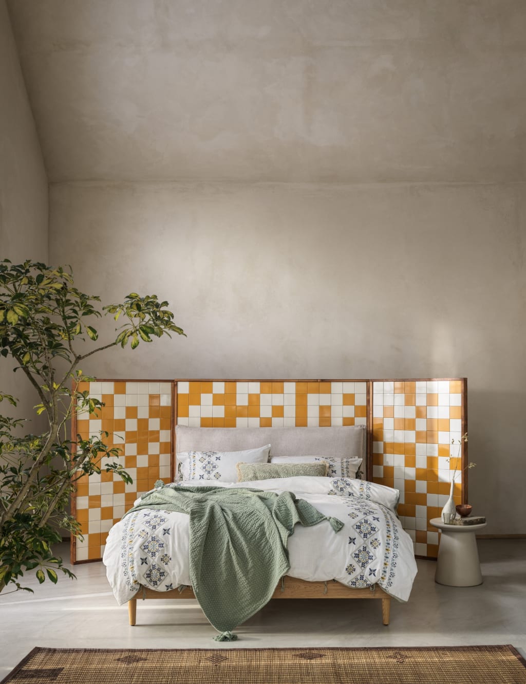 Casablanca Collection Maarif Stitched Throw image 2