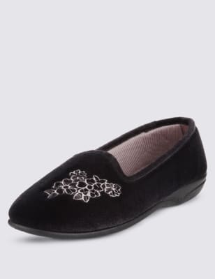 womens pump slippers