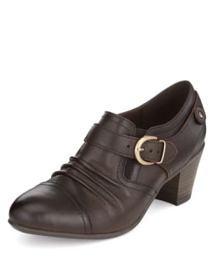 leather cadot buckle shoe